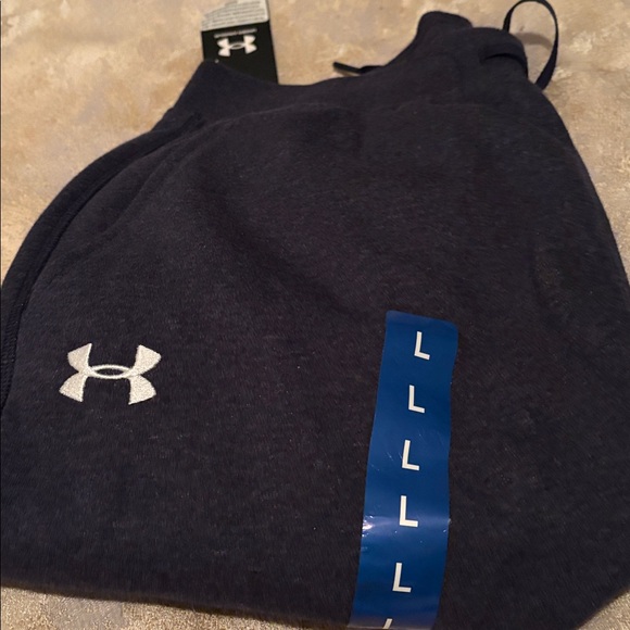 Under Armour Men’s  Fleece joggers - Picture 3 of 5